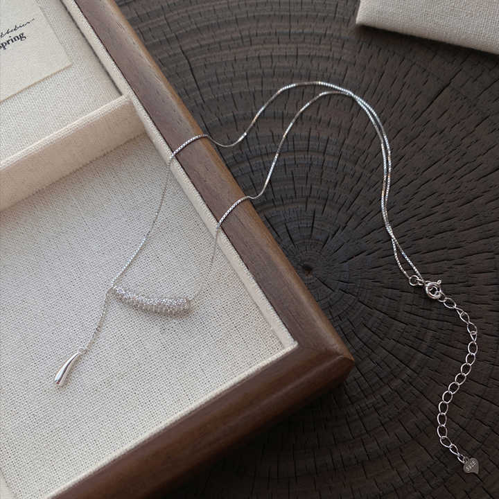 elegant necklaces