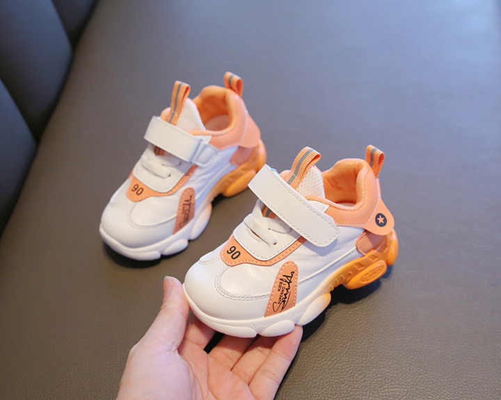children's sneakers 