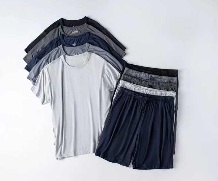 Short-sleeved pajamas 
