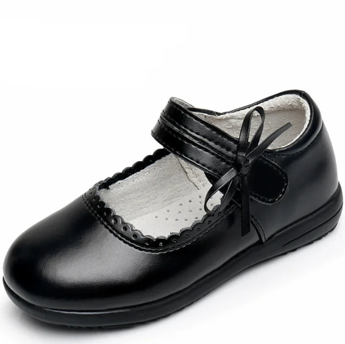 حذاء مسطح بنات كلاسيكية