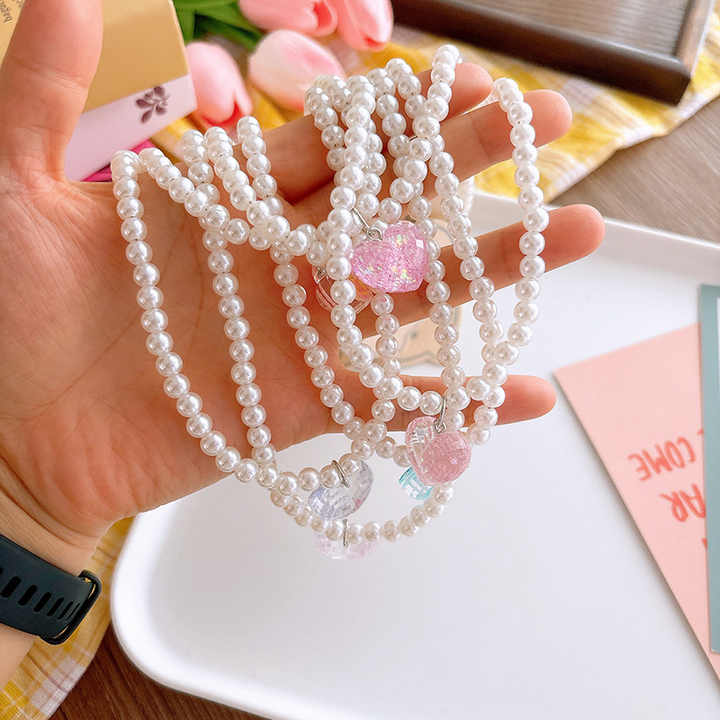Children's Accessories Necklace with an Attractive Heart Shaped Pendant 