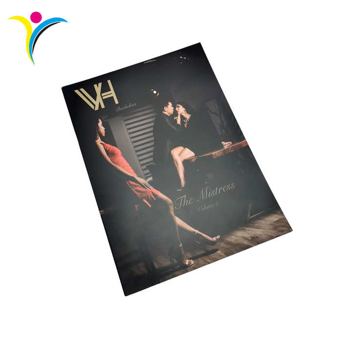 A4 نموذج مخصص أزياء مجلة كتيب طباعة السرج مجلة روايات