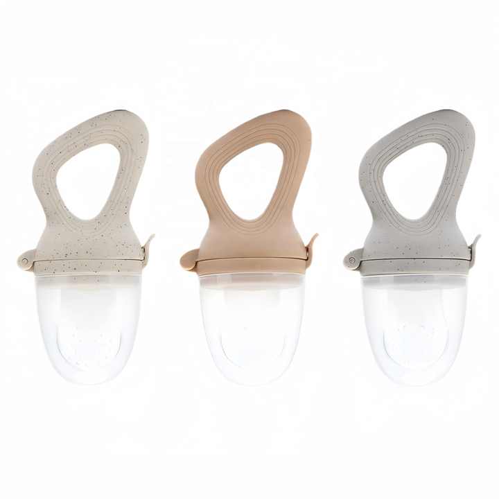 Pacifier for feeding newborns 