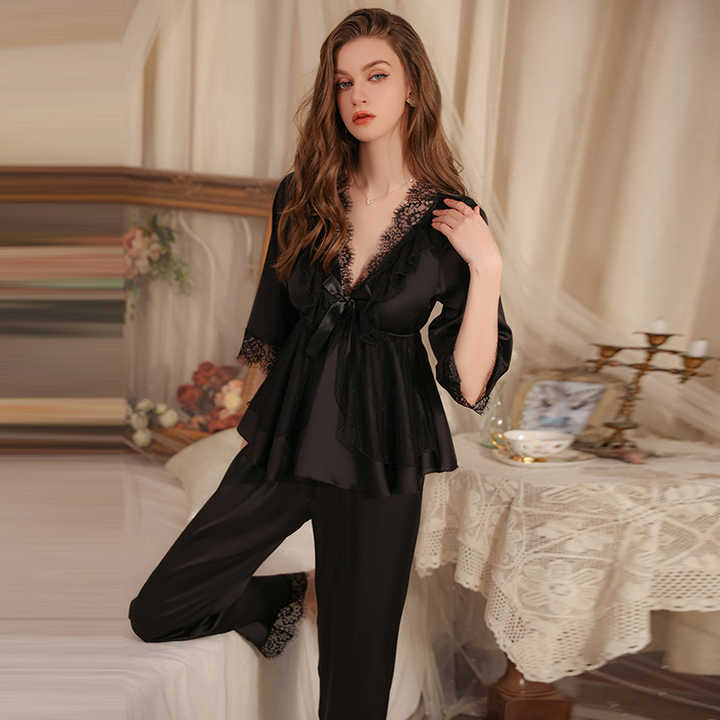 بدلات نوم نسائيه Women's sleepwear