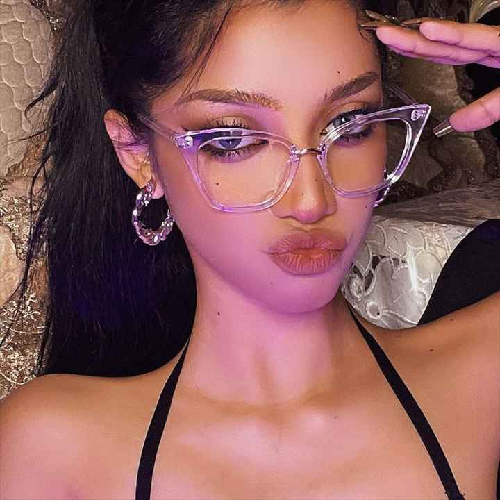 Women's glasses 