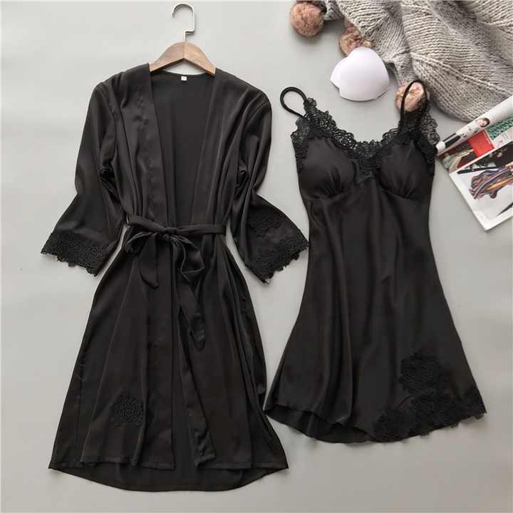 Women's sleepwear 