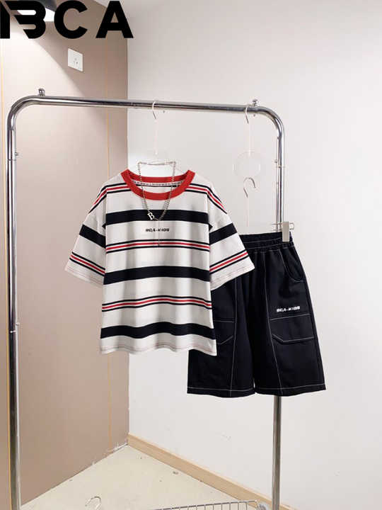 Stylish and comfortable summer sportswear