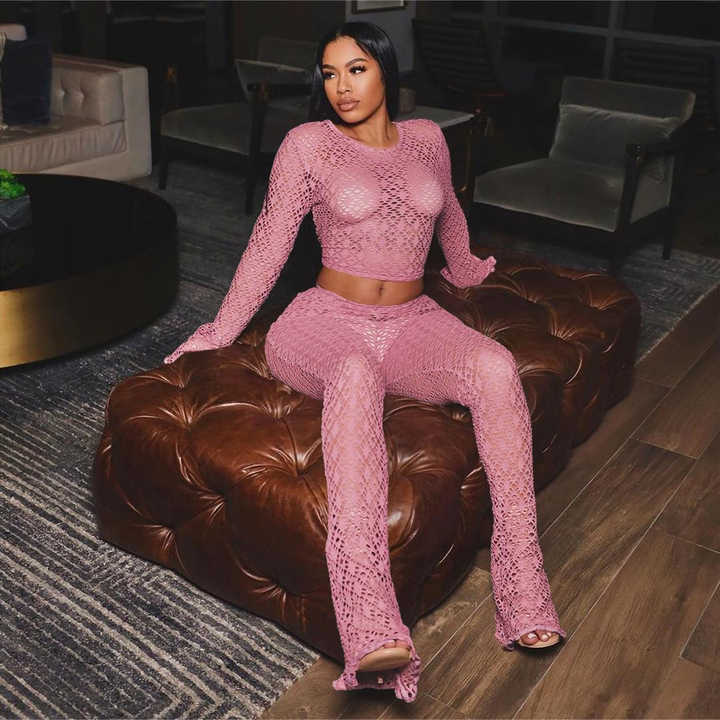 Two-piece full-figure outfit