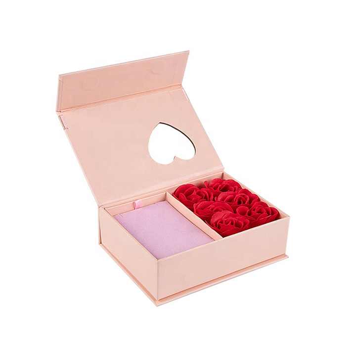 Gift Box Rose Flowers Christmas Gift Artificial Flowers. 