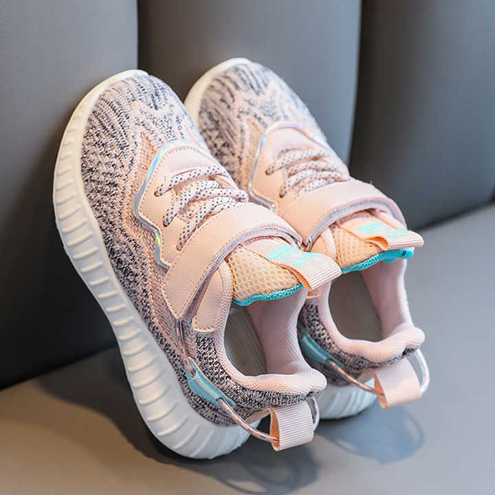 Children's casual sports shoes 
