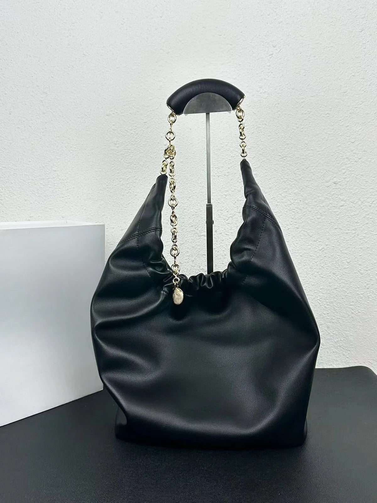New bag in soft folded cowhide 