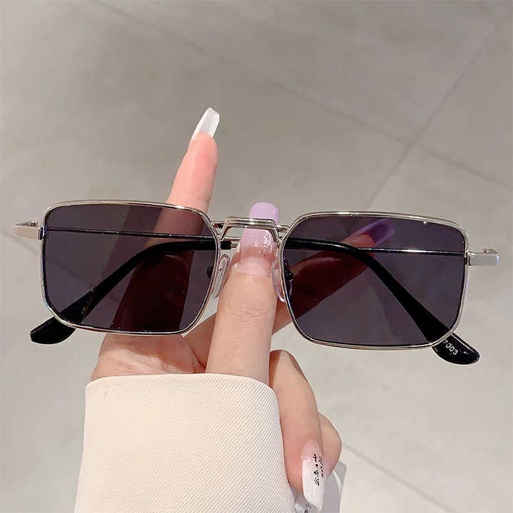 Women's glasses 