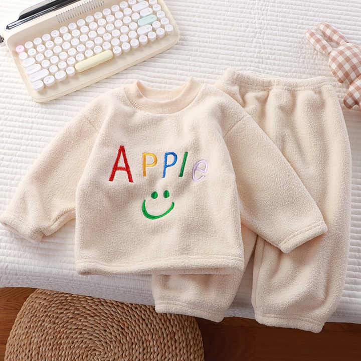 Long-sleeved children's pajamas 