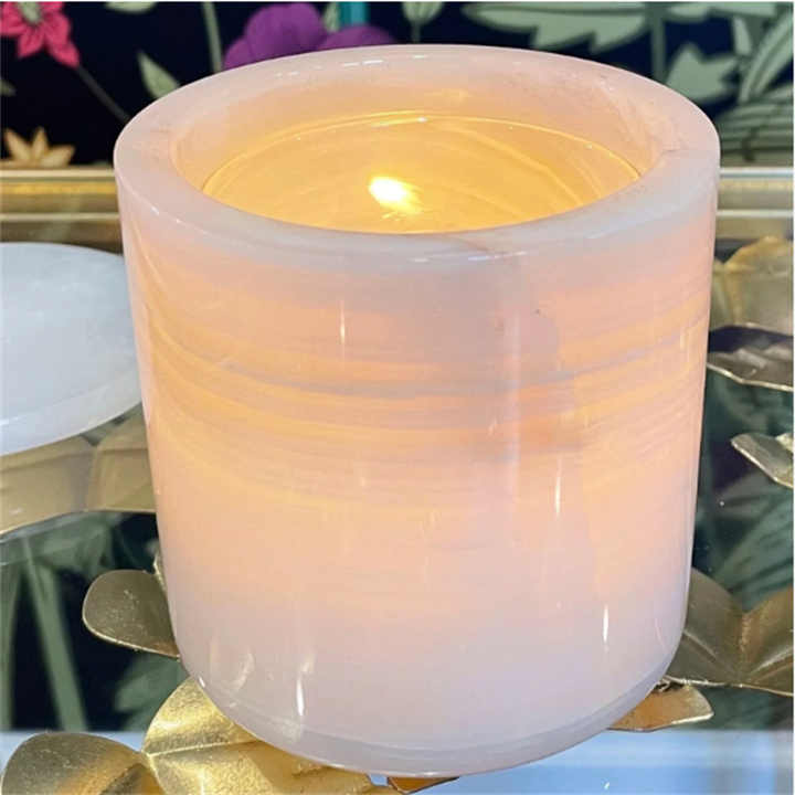 حامل شموع من الرخام الطبيعي . Natural marble candle holder
