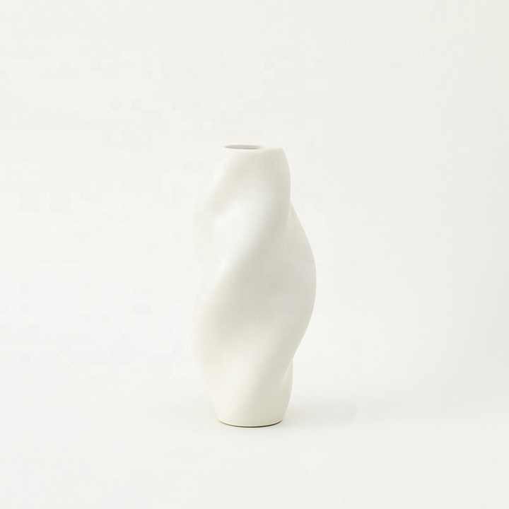 مزهرية ريفية من المينا النوردية . Nordic enamel country vase