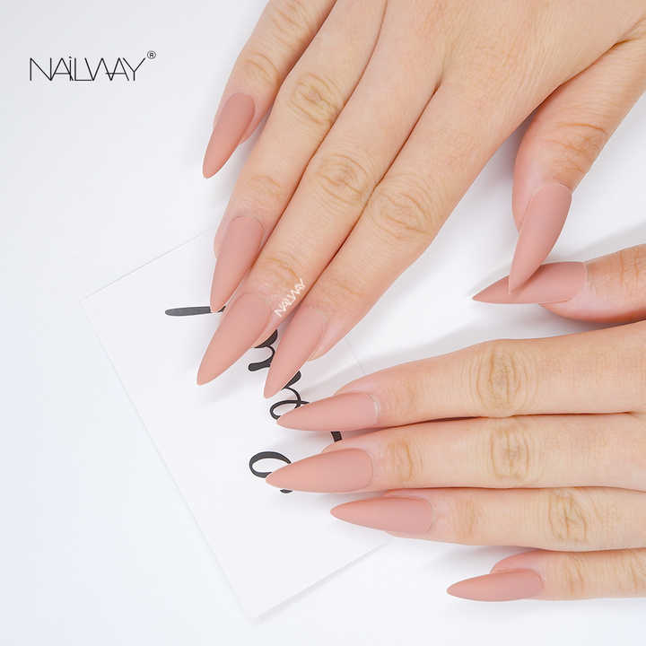nails 