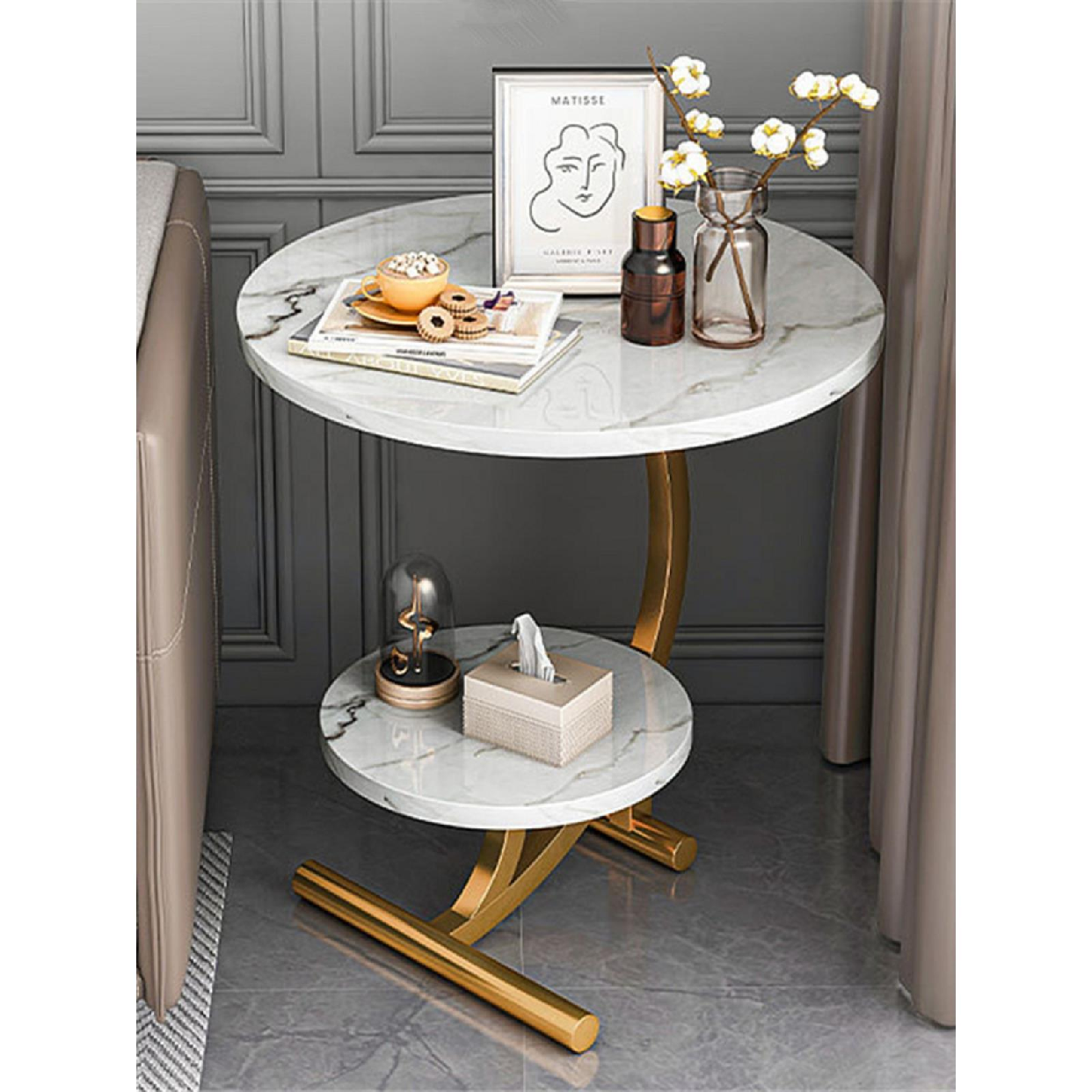Wooden round table 