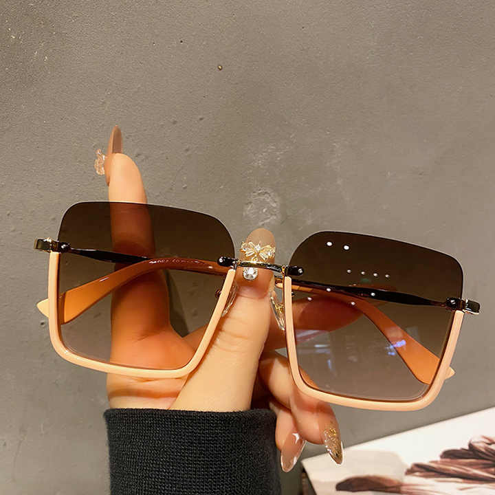 Exquisite Color Unique Design Gradient Sunglasses 