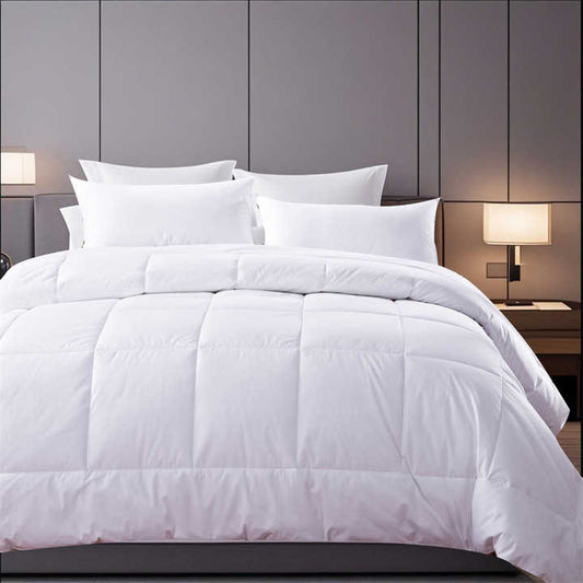 Grade Simple Style Luxury Comforter Made of 100% Cotton 
