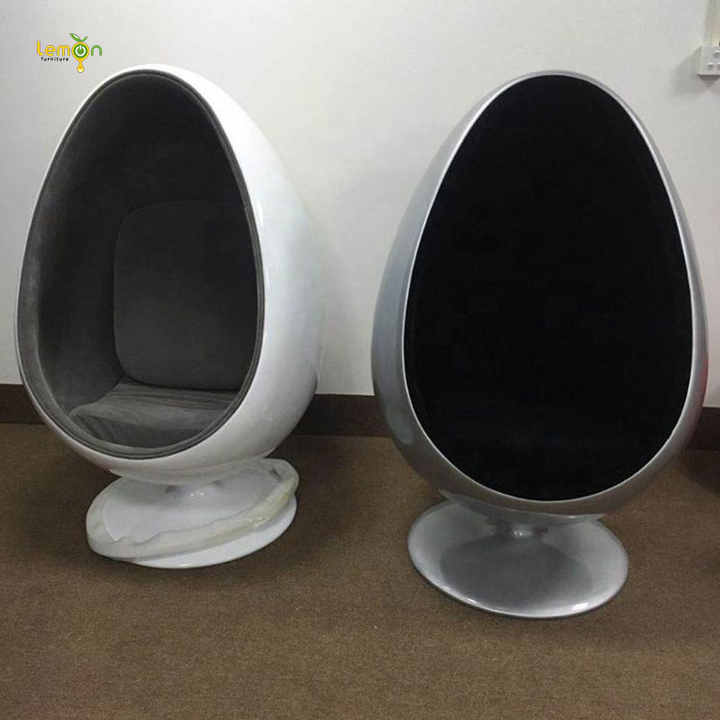fiberglass chair .. الألياف الزجاجية كرسي