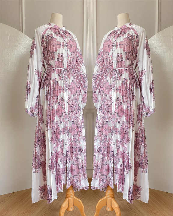 Elegant women's abayas 