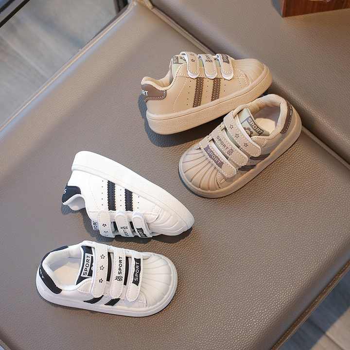 Boys' sneakers 