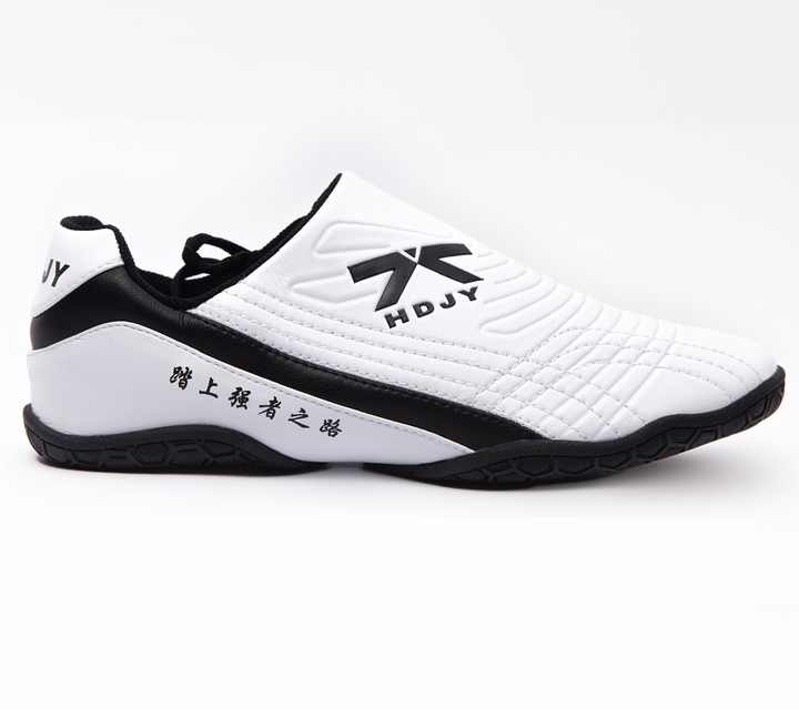 lightweight sneakers 
