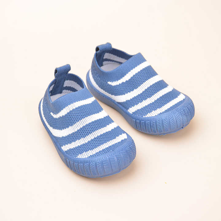 أحذية مضلعة للبنات والأولاد من EDUBA للمواسم . EDUBA Girls and Boys Four Seasons Ribbed