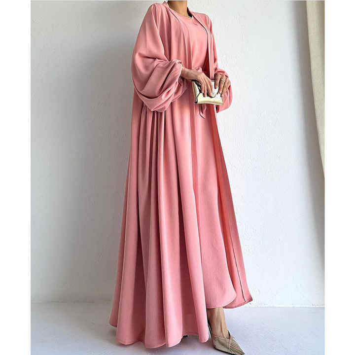 طقم مكون من قطعتين عباية بأكمام طويلة ,Two-piece set, long-sleeved abaya