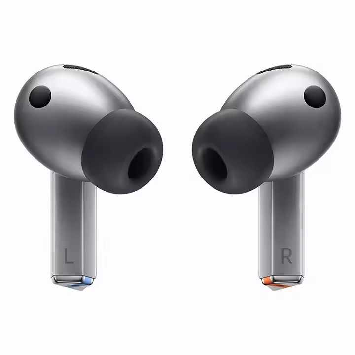 earphones 