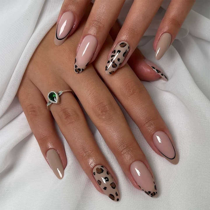 Artificial Fingernails 