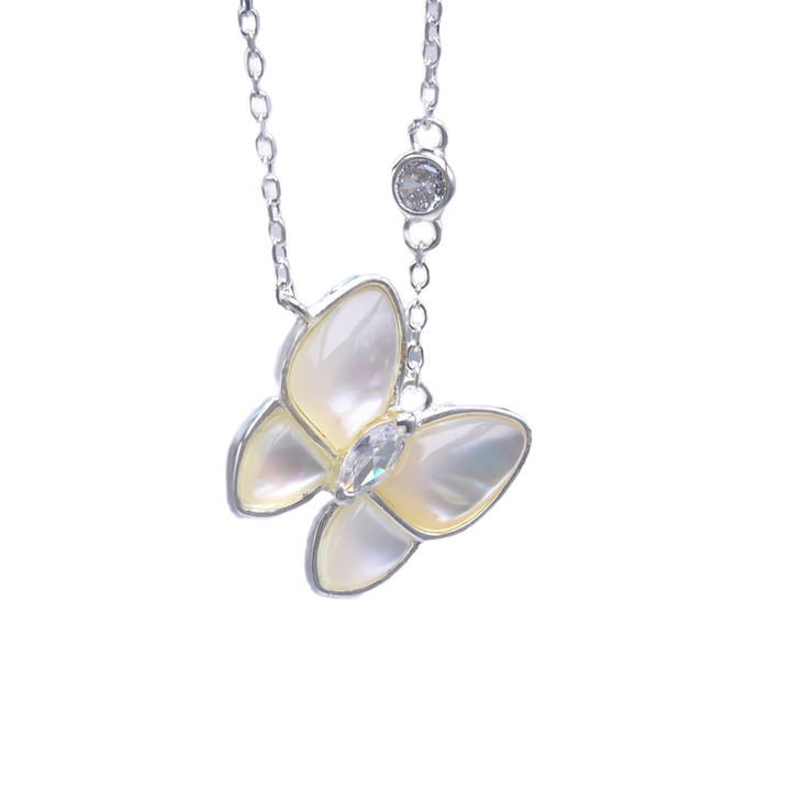 Elegant butterfly necklace 