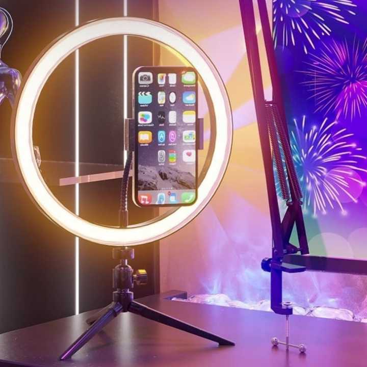 Color changer with screen