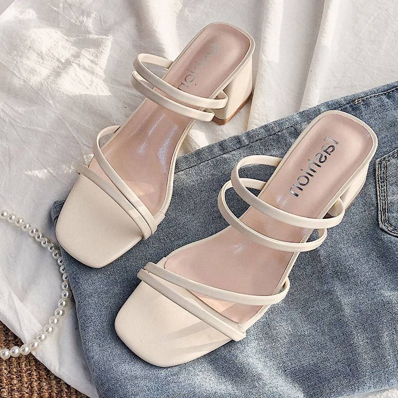 Women's simple heel sandal 