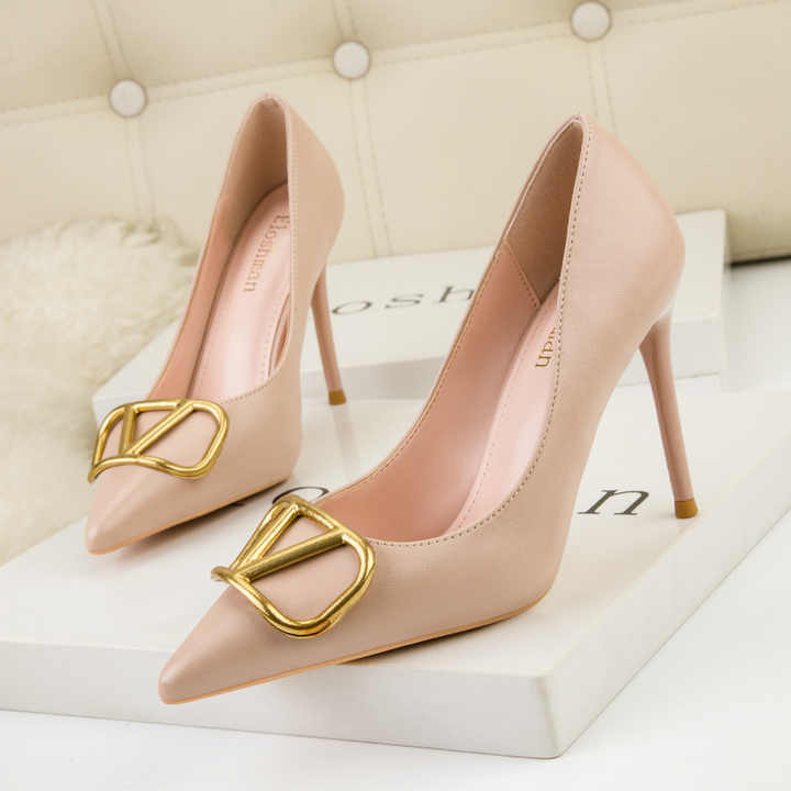 Elegant women's heels 