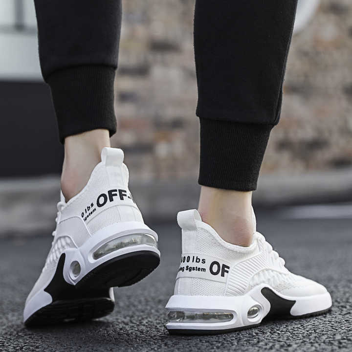 Casual sports shoes