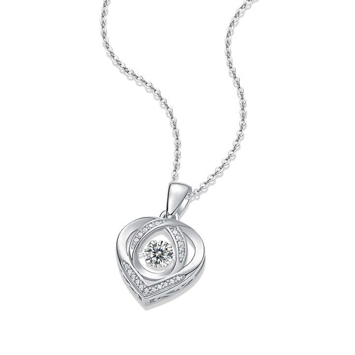 Elegant women's necklace 