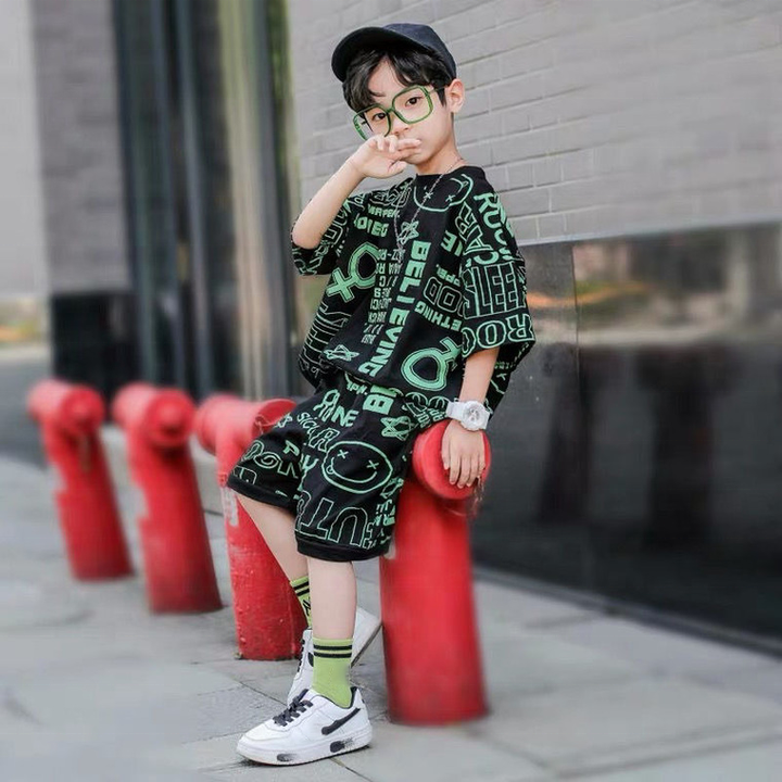 Boys' summer shorts with two pieces 