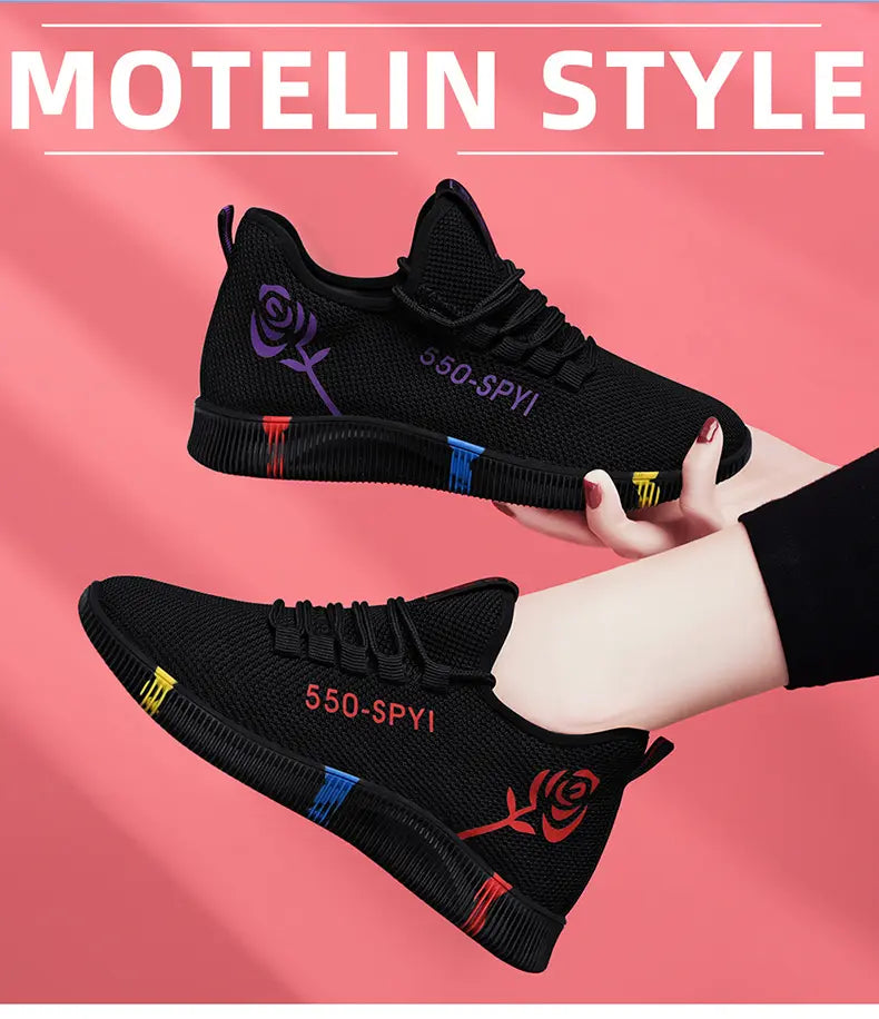 Women's sports shoes