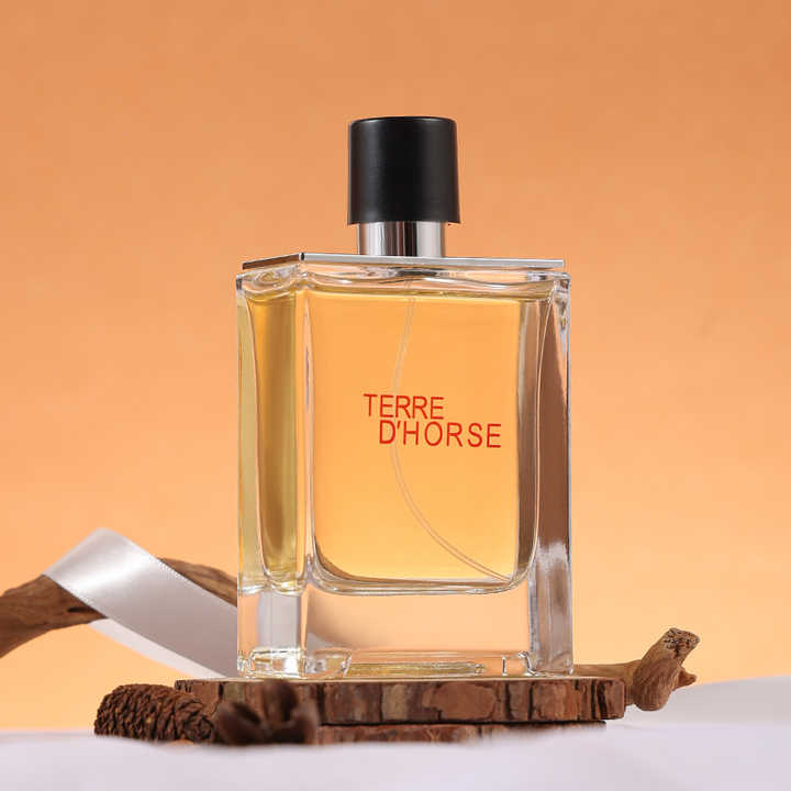 Wholesale men's perfume from Vietnam, long lasting with strong fragrance 