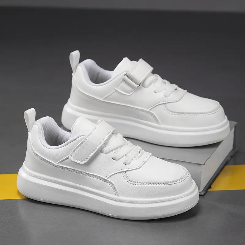 casual sneakers 
