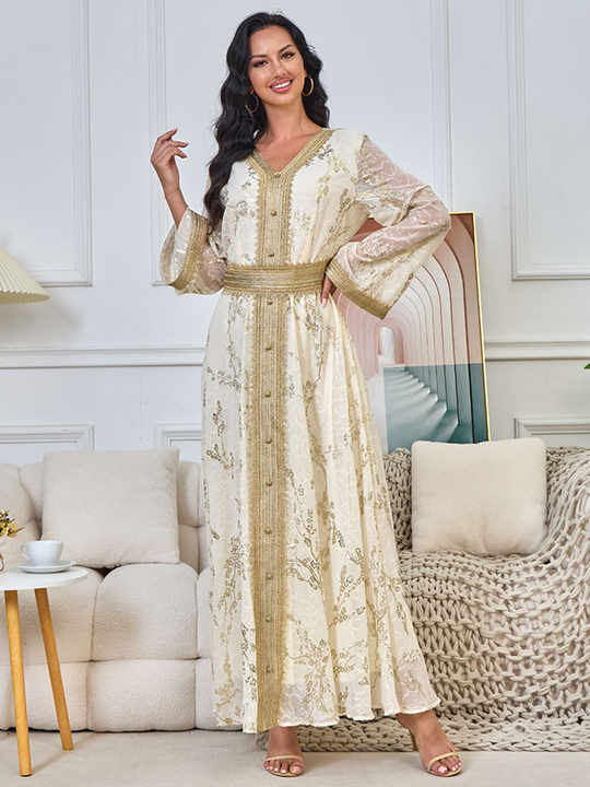 Elegant caftan and jalabiyas 