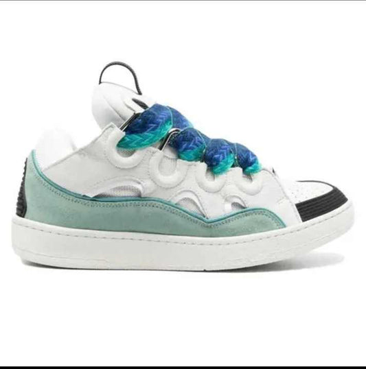 Women's sneakers 