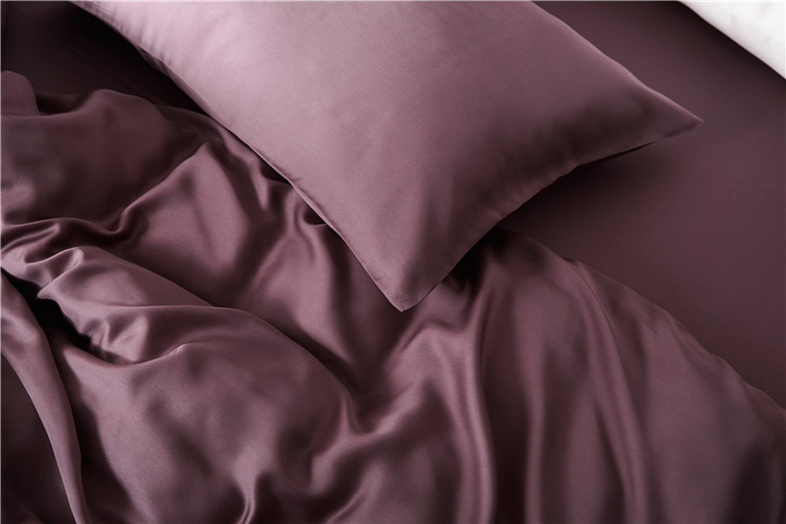 Fitted Sheets with 4 Pillowcases Bamboo Sheet Set, 6 Pieces, Queen Size 