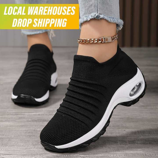 Stylish women's tennis shoes 
