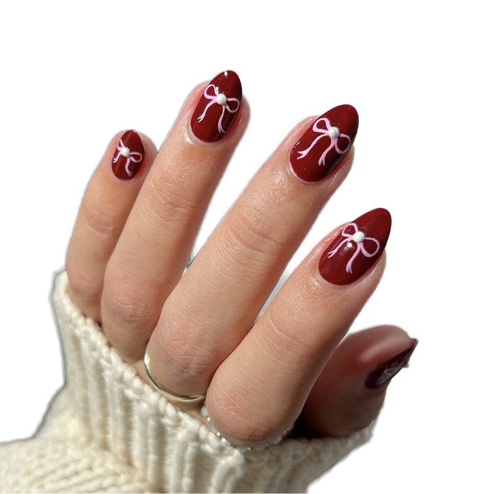 Almond Shape Design- أظافر الضغط