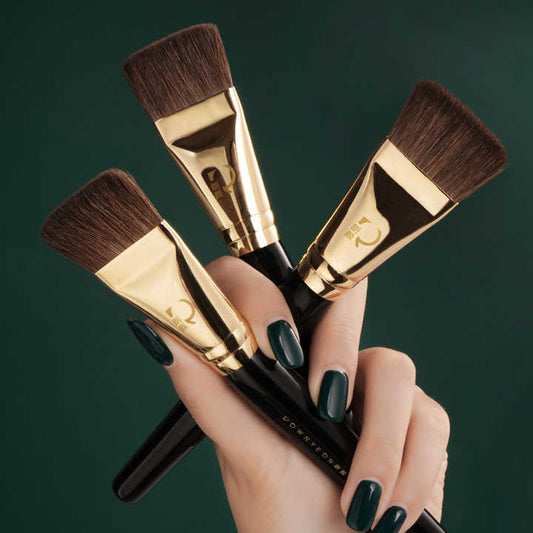 makeup brush 