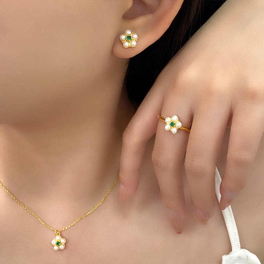 قلادات نسائيه