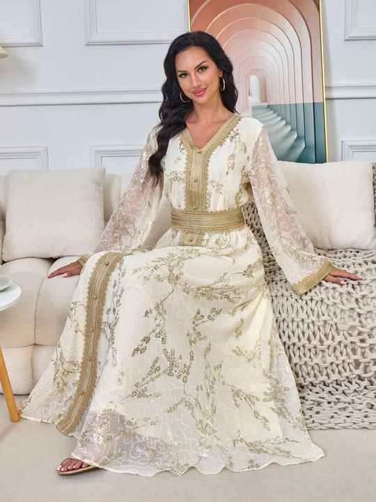 Elegant caftan and jalabiyas 
