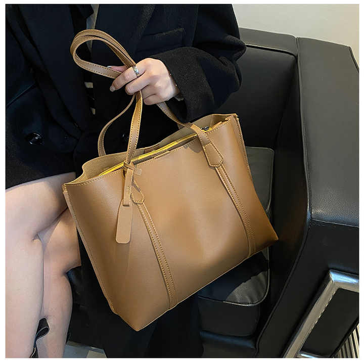 Women's wide leather bag